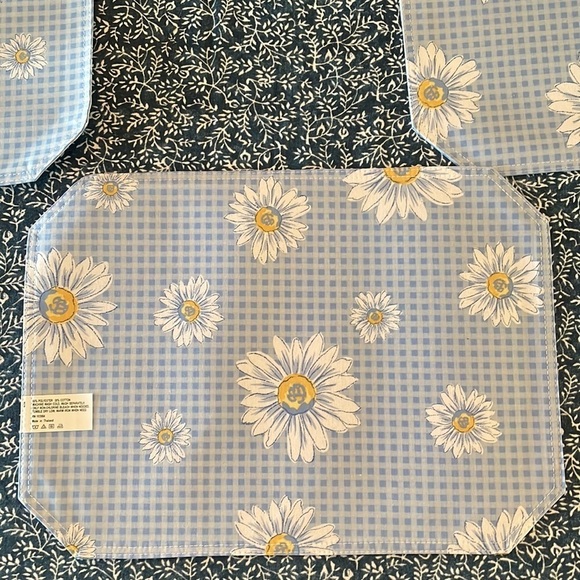 Daisy Placemats Set of 6 - Picture 7 of 9